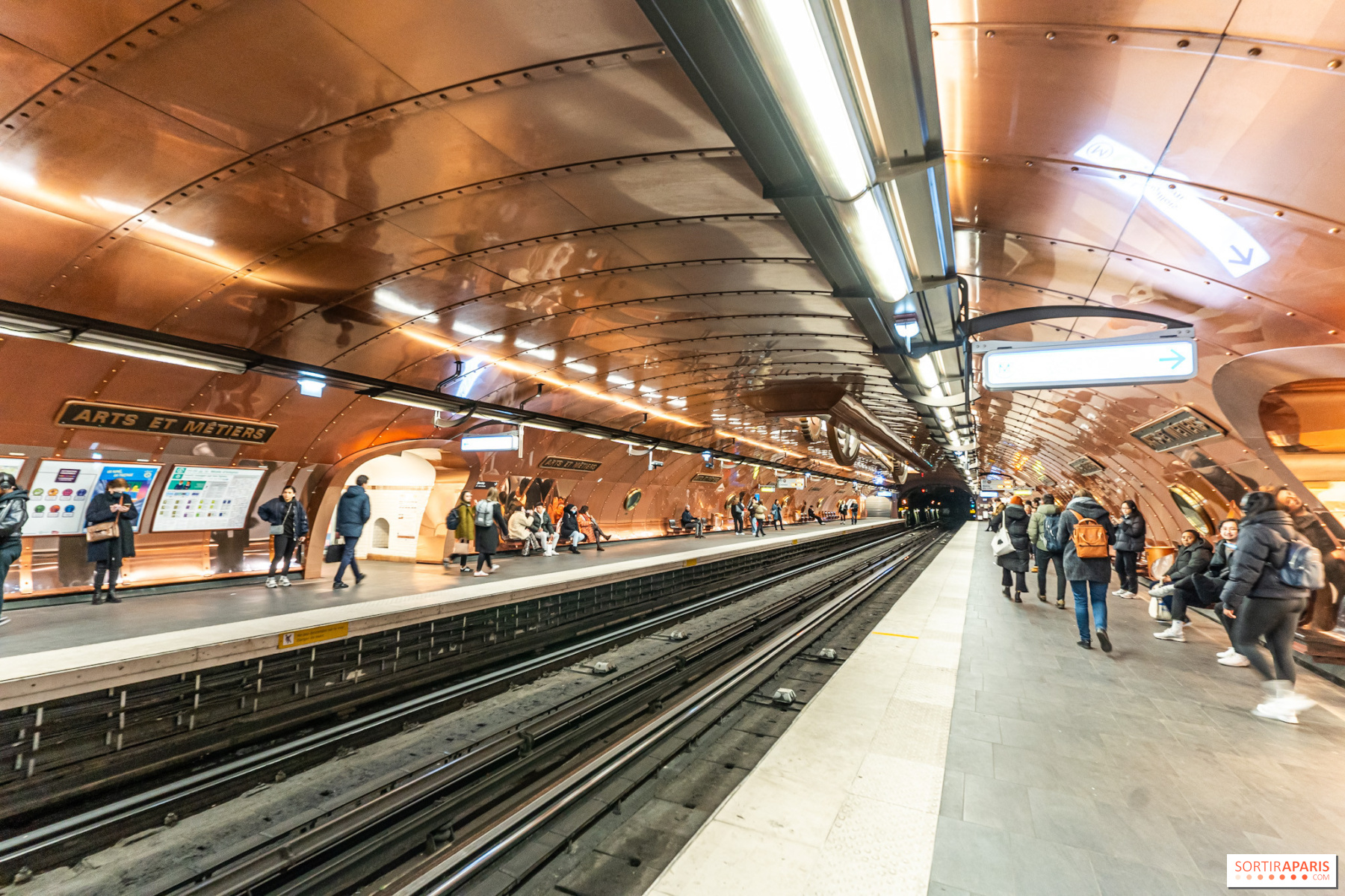 esplora la storia delle fermate in italia e il loro impatto sulla mobilità urbana. scopri come queste fondamenta del trasporto pubblico hanno evoluto le città, migliorando la connessione tra le comunità e facilitando gli spostamenti quotidiani.